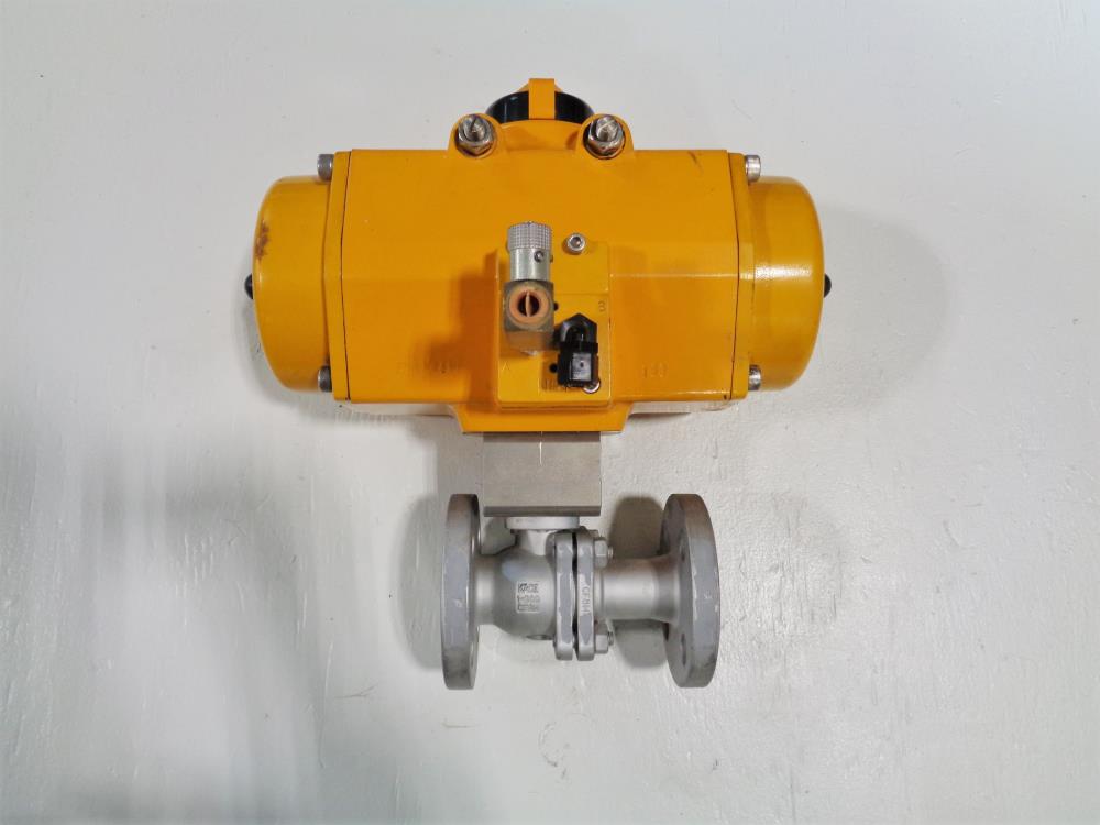 KACE 1" 300# CF8M 2-Piece Ball Valve FIR300-33RG-L w/ Emerson Field Q Actuator